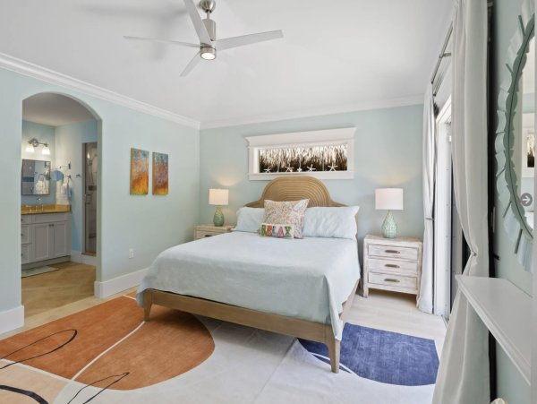 Anna Maria Island Vacation Pool Home Short Walk to Beach 4/5 Bedrooms