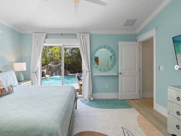 Anna Maria Island Vacation Pool Home Short Walk to Beach 4/5 Bedrooms