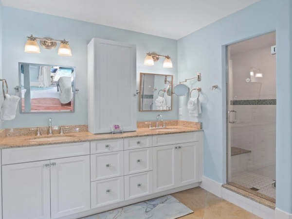 Anna Maria Island Vacation Pool Home Short Walk to Beach 4/5 Bedrooms