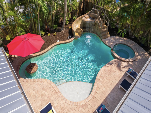 Anna Maria Island Vacation Pool Home Short Walk to Beach 4/5 Bedrooms