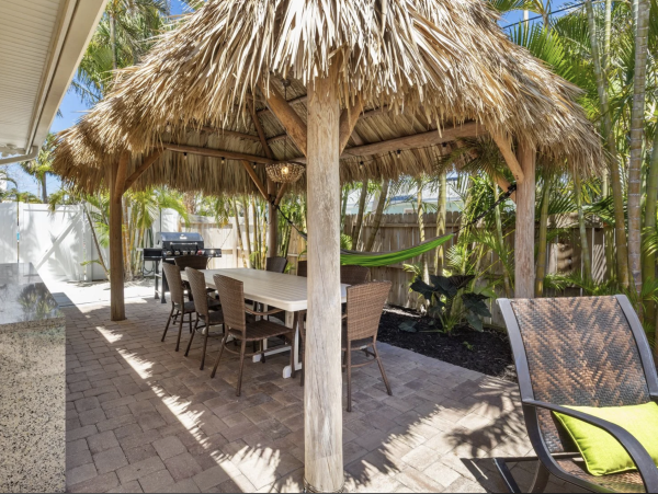 Anna Maria Island Vacation Pool Home Short Walk to Beach 4/5 Bedrooms