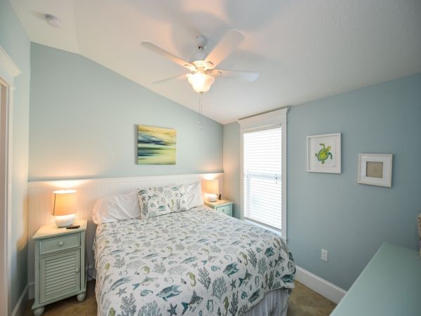 Three Bedroom Holmes Beach Vacation Pool Home 1 Min To Beach