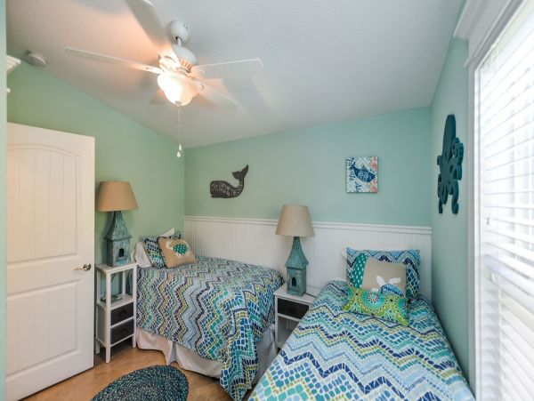 Three Bedroom Holmes Beach Vacation Pool Home 1 Min To Beach