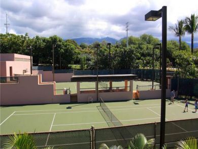 Kaanapali Vacation Rental Sleeps Six Guests.