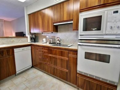 Kaanapali Vacation Rental Sleeps Six Guests.