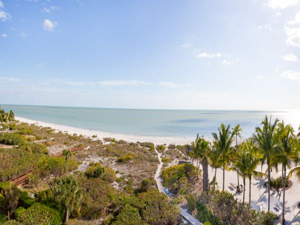 Luxury Beachfront Sanibel Vacation Rental with 3 Bedrooms