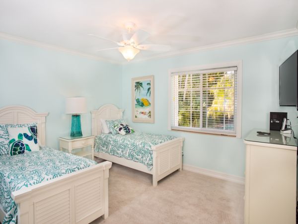 Luxury Beachfront Sanibel Vacation Rental with 3 Bedrooms