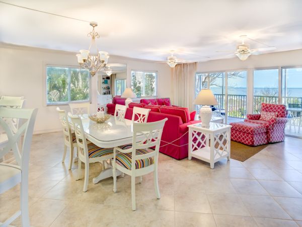 Luxury Beachfront Sanibel Vacation Rental with 3 Bedrooms