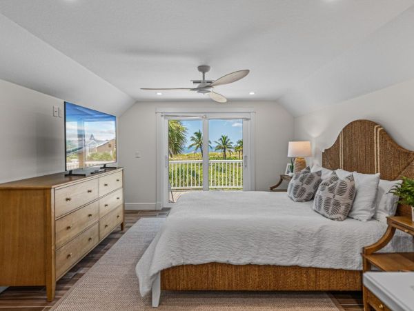 Charming Three Bedroom Beachfront Residence Boca Grande Vacation