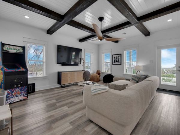 Luxury Vacation Home with Gulf Views Walk to Beach