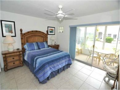 Master Bedroom with Queen Bed