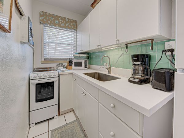 One Bedroom Beachfront Vacation Condo in Venice