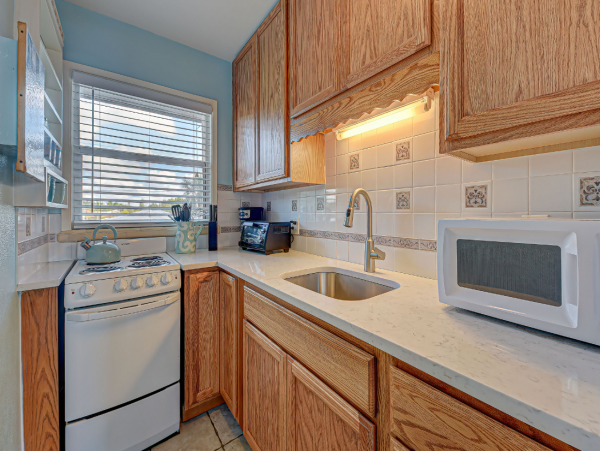 Charming Venice Condo with Gulf Views & Heated Pool