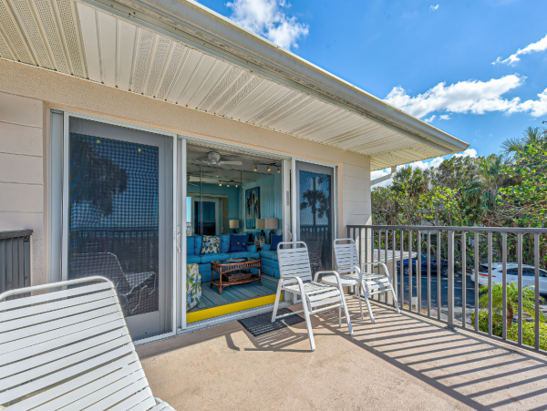 Charming Venice Condo with Gulf Views & Heated Pool