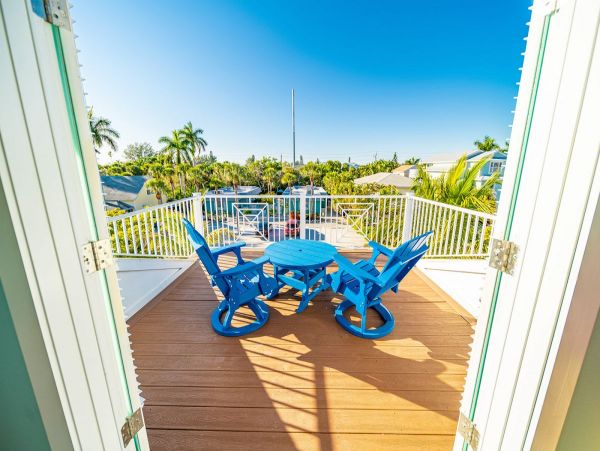 Anna Maria North end Rental 2 min walk to the Beach.