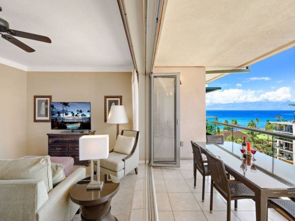 Maui Lahaina Vacation Rental One Bedroom with Pacific Views