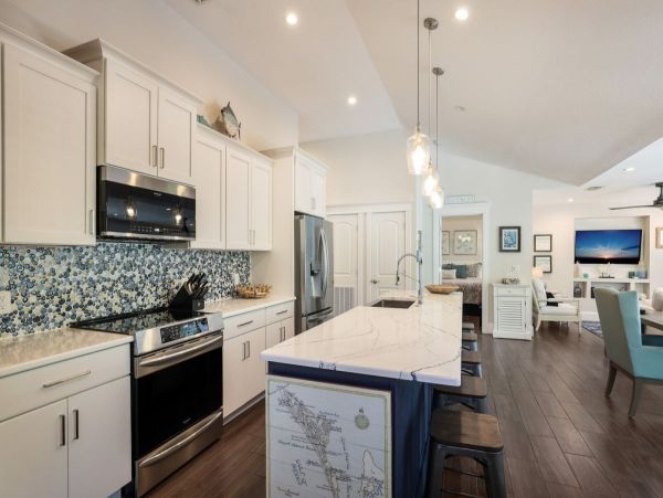 Stunning Anna Maria Vacation Home with Large Pool Sleeps 8