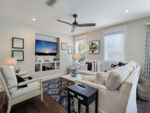 Stunning Anna Maria Vacation Home with Large Pool Sleeps 8