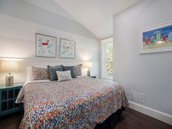 Stunning Anna Maria Vacation Home with Large Pool Sleeps 8