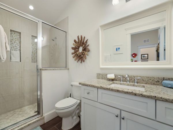 Stunning Anna Maria Vacation Home with Large Pool Sleeps 8