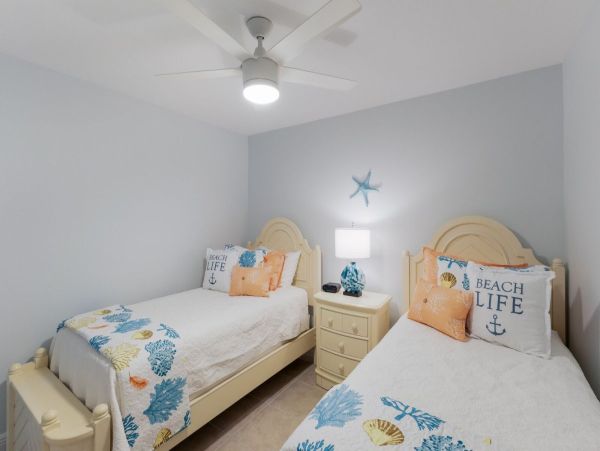 Beachfront Condo Getaway in Boca Grande - Unwind in Paradise