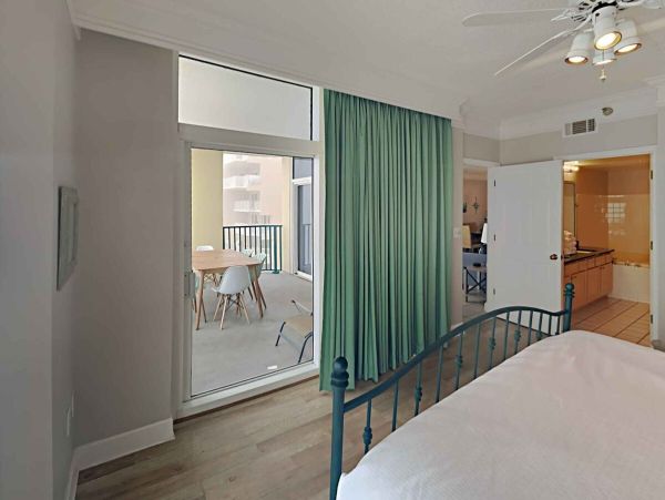Luxury Destin Beachfront Condo Rental Gulf-View Vacation Home for Families & Groups