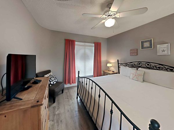 Luxury Destin Beachfront Condo Rental Gulf-View Vacation Home for Families & Groups