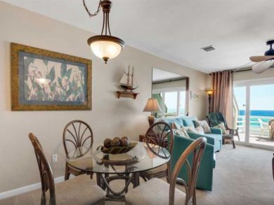 Charming Vacation townhome on Miramar Beach. Call Today.