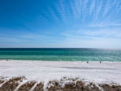 Charming Vacation townhome on Miramar Beach. Call Today.