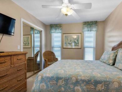 Charming Vacation townhome on Miramar Beach. Call Today.