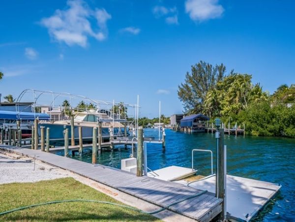 Luxury Four Bedroom Beach Vacation Home with Private Pool