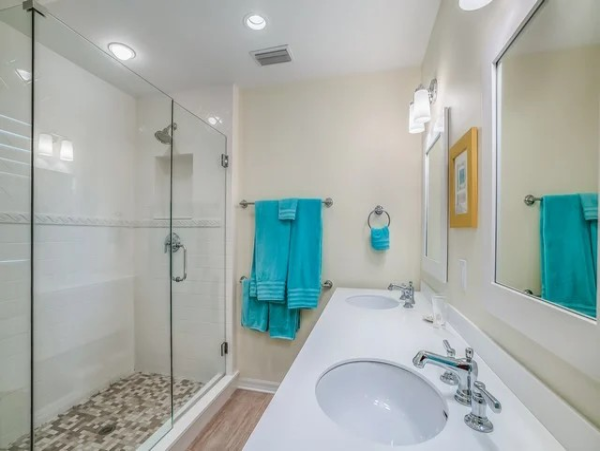 Luxury Four Bedroom Beach Vacation Home with Private Pool