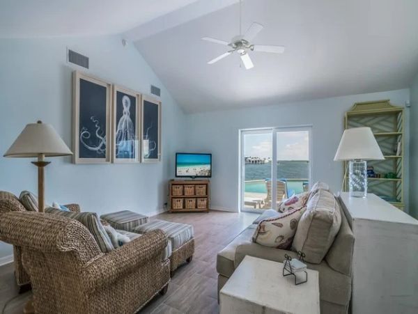 Luxury Four Bedroom Beach Vacation Home with Private Pool