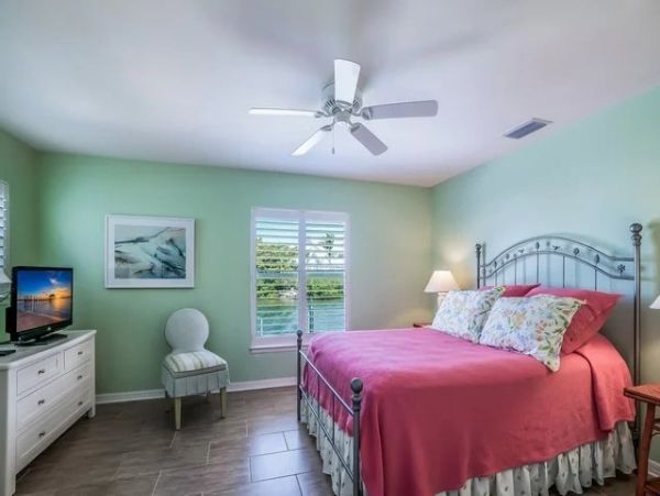 Luxury Four Bedroom Beach Vacation Home with Private Pool