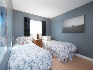 Bedroom 2 with Twin Beds