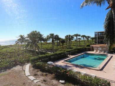 Sanibel Condo Rental on Beach with Three Bedrooms Sleeps 6