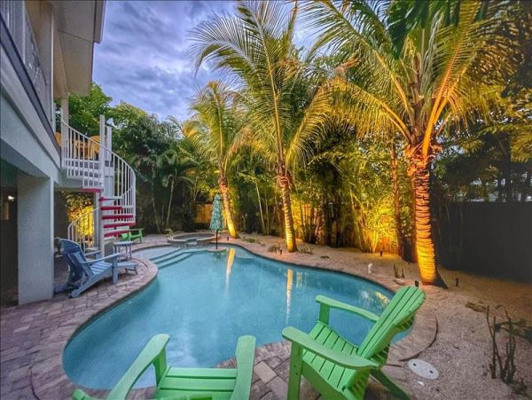 Luxury Five Bedroom Vacation Pool Home in Anna Maria