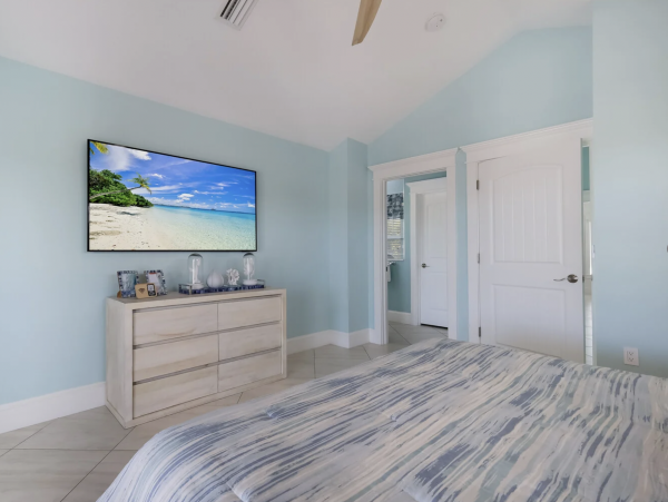 Luxury Five Bedroom Vacation Pool Home in Anna Maria