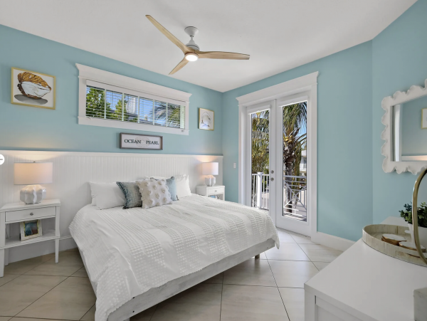 Luxury Five Bedroom Vacation Pool Home in Anna Maria