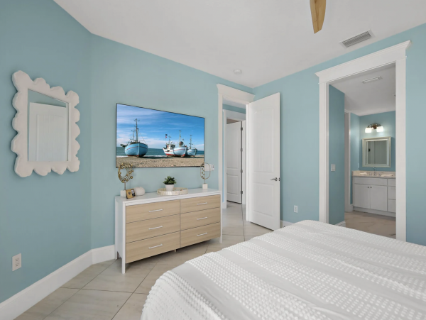 Luxury Five Bedroom Vacation Pool Home in Anna Maria