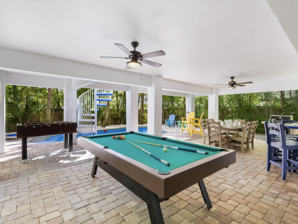 Luxury Five Bedroom Vacation Pool Home in Anna Maria