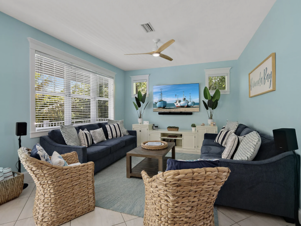 Luxury Five Bedroom Vacation Pool Home in Anna Maria