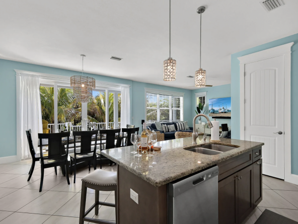 Luxury Five Bedroom Vacation Pool Home in Anna Maria