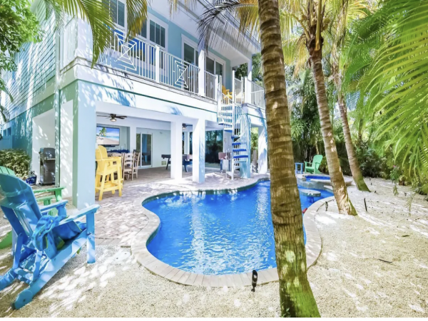 Luxury Five Bedroom Vacation Pool Home in Anna Maria