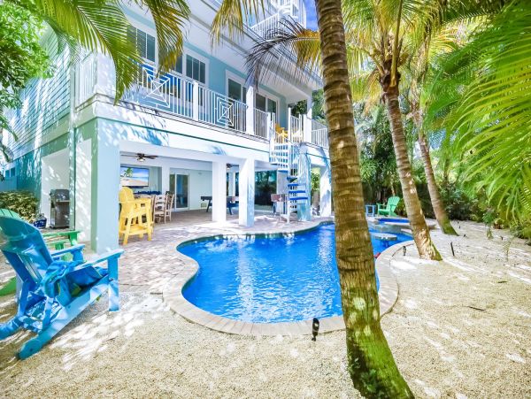 Luxury Five Bedroom Vacation Pool Home in Anna Maria