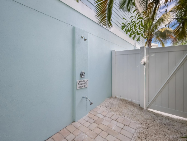 Luxury Five Bedroom Vacation Pool Home in Anna Maria