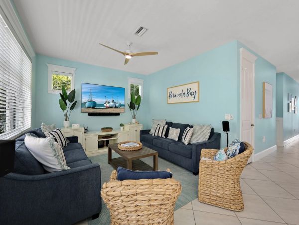 Luxury Five Bedroom Vacation Pool Home in Anna Maria