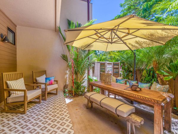 Napilii 3 Bedroom Vacation Rental Home Short Walk To Beach