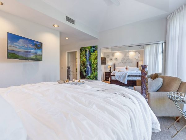 Napilii 3 Bedroom Vacation Rental Home Short Walk To Beach