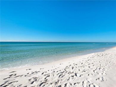 Destin Rental Accommodates 10 Guests Short Walk to Beach